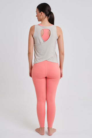 Camiseta Deportiva Espalda Cruzada Beig
