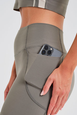 Leggings Largos Grises con Bolsillos y Cintura Compresiva