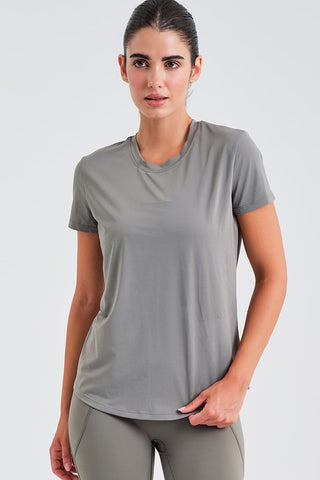Camiseta Holgada Gris con Detalles Fruncidos y Tejido Técnico