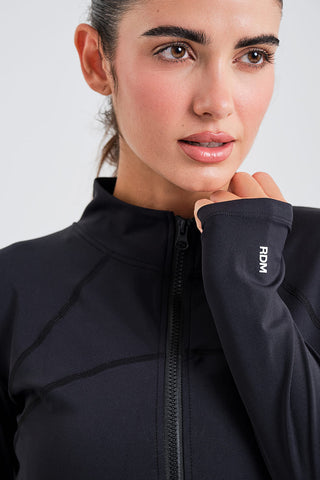 Chaqueta Deportiva Entallada Negra con Cremallera