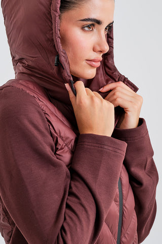 Chaqueta Acolchada Burdeos con Capucha para Mujer