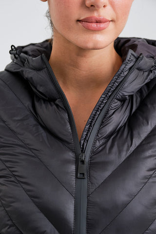 Chaqueta Acolchada Negra con Capucha para Mujer