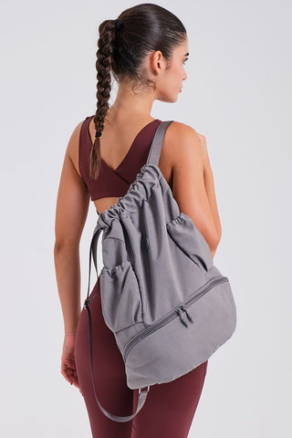MOCHILA GRIS
